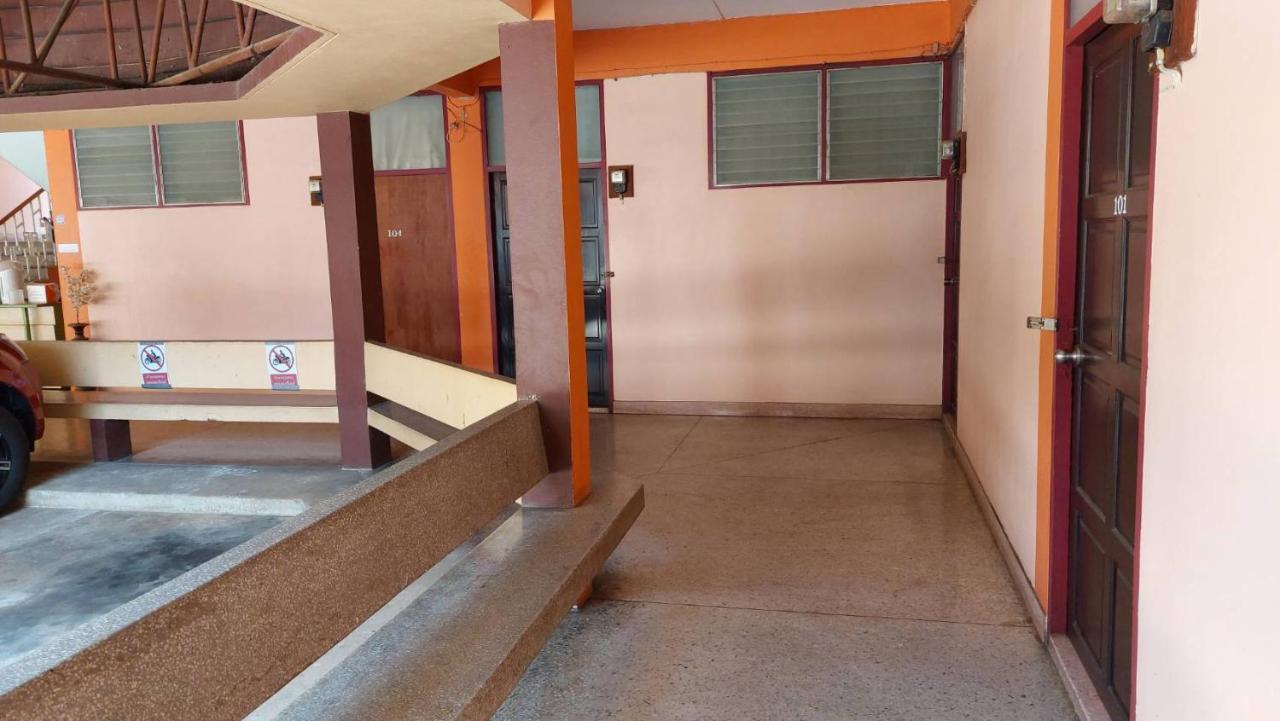 Sataya Apartment Mahaszarakham Kültér fotó