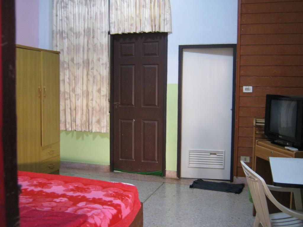 Sataya Apartment Mahaszarakham Kültér fotó